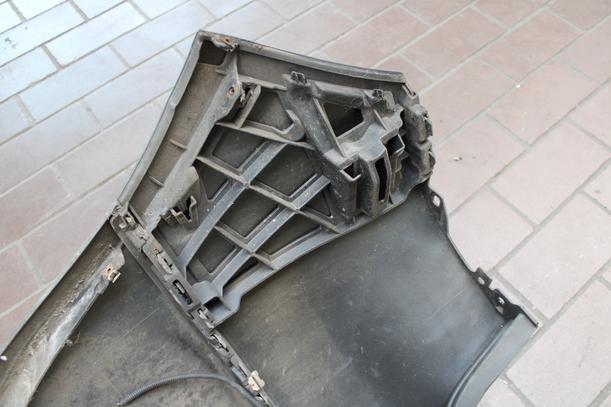 Foto: STOSSFÄNGER/ STOßSTANGE HINTEN ( LIMOUSINE ) eines VW Golf 1.4 Lounge