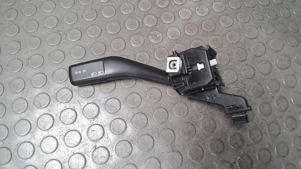 Foto: BLINKSCHALTER/ KOMBISCHALTER eines VW Golf 1.4 Lounge