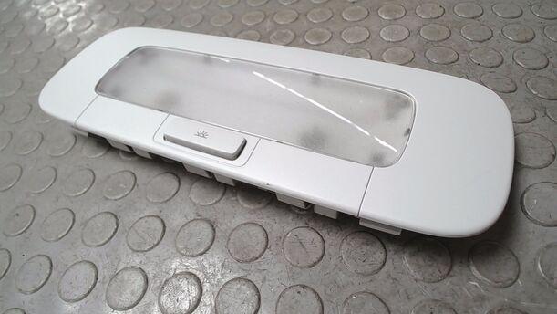 Foto: INNENLEUCHTE HINTEN eines VW Golf 1.4 Lounge