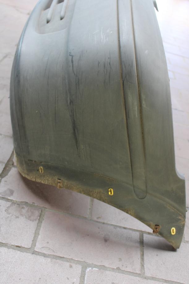 Foto: STOSSFÄNGER/ STOßSTANGE VORN ( 2001-2003 ) eines Fiat Strada 1.9 D Lounge