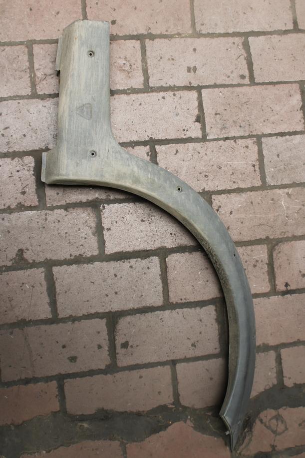 Foto: RADLAUFBLENDE HINTEN LINKS ( 2001-2003 ) eines Fiat Strada 1.9 D Lounge