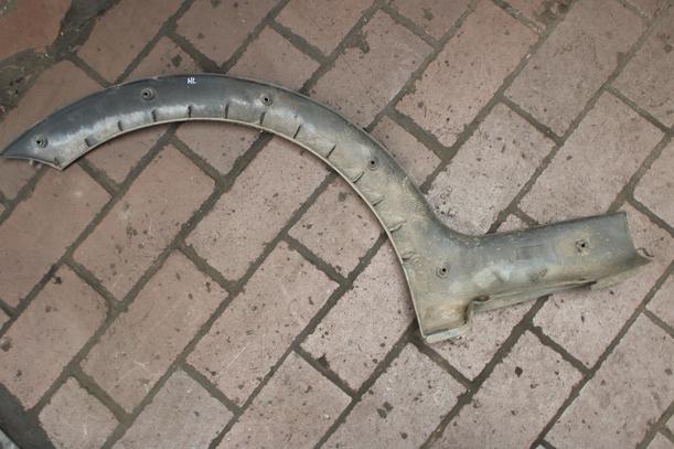 Foto: RADLAUFBLENDE HINTEN LINKS ( 2001-2003 ) eines Fiat Strada 1.9 D Lounge