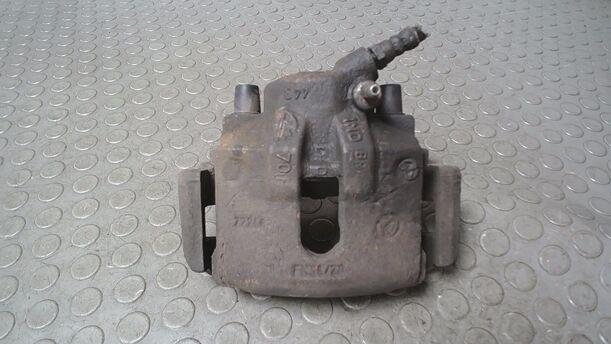 Foto: BREMSSATTEL VORN LINKS eines Fiat Strada 1.9 D Lounge