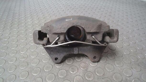 Foto: BREMSSATTEL VORN LINKS eines Fiat Strada 1.9 D Lounge
