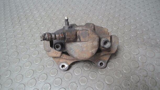 Foto: BREMSSATTEL VORN LINKS eines Fiat Strada 1.9 D Lounge