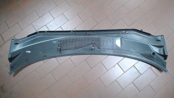 Foto: WINDLAUF/ ABTROPFGITTER eines Fiat Strada 1.9 D Lounge
