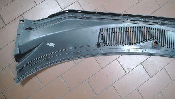 Foto: WINDLAUF/ ABTROPFGITTER eines Fiat Strada 1.9 D Lounge