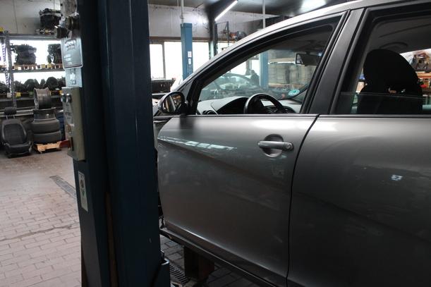 Foto: TÜR VORN LINKS eines Seat Toledo 2.0 TDI Lounge