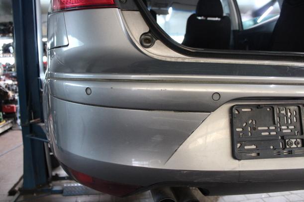 Foto: STOSSFÄNGER/ STOßSTANGE HINTEN eines Seat Toledo 2.0 TDI Lounge