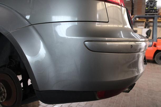 Foto: STOSSFÄNGER/ STOßSTANGE HINTEN eines Seat Toledo 2.0 TDI Lounge