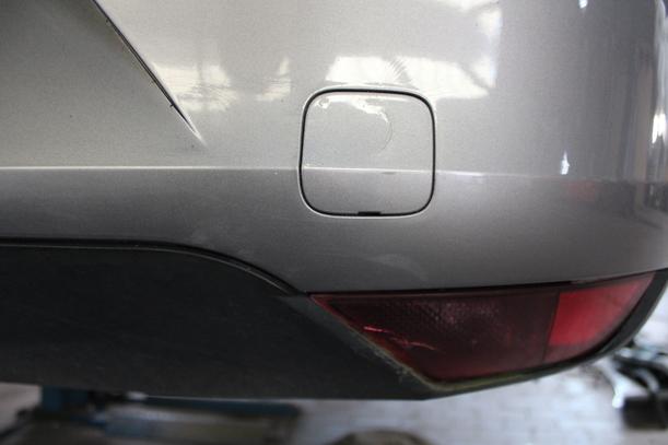 Foto: STOSSFÄNGER/ STOßSTANGE HINTEN eines Seat Toledo 2.0 TDI Lounge