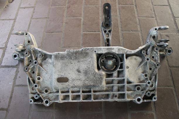 Foto: VORDERACHSE/ ACHSE VORN eines Seat Toledo 2.0 TDI Lounge