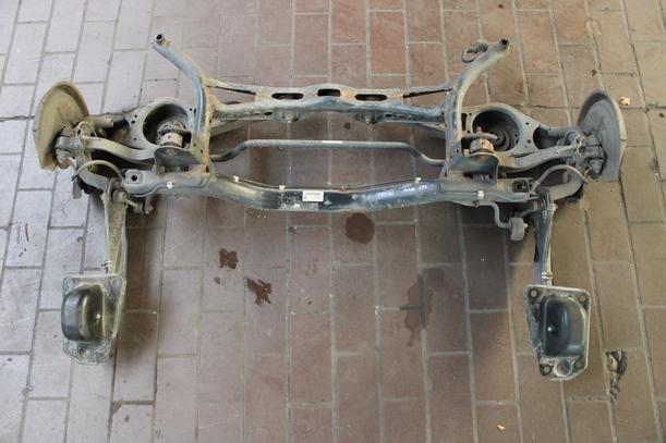 Foto: HINTERACHSE eines Seat Toledo 2.0 TDI Lounge