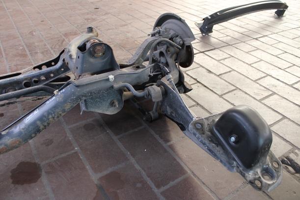Foto: HINTERACHSE eines Seat Toledo 2.0 TDI Lounge