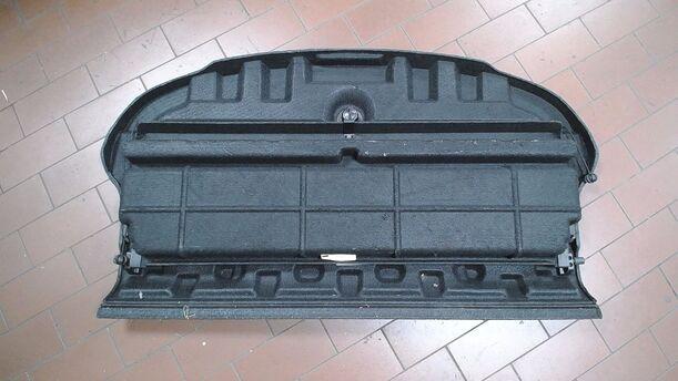 Foto: HUTABLAGE ( MIT ABLAGEKASTEN ) eines Seat Toledo 2.0 TDI Lounge