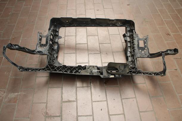 Foto: FRONTBLECH / SCHLOSSTRÄGER eines Seat Cordoba 1.4 16V Lounge
