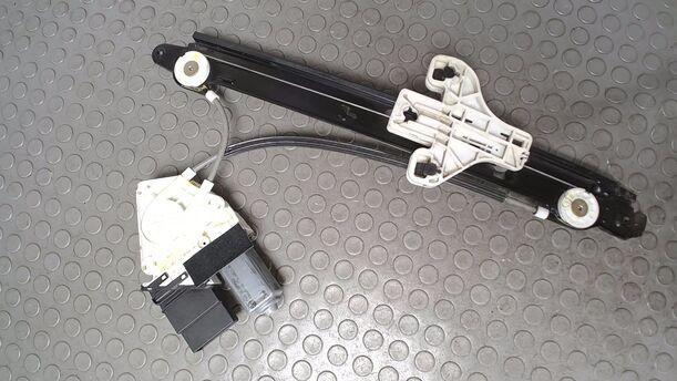 Foto: FENSTERHEBER ELEKTRISCH HINTEN LINKS eines Seat Toledo 2.0 TDI Lounge
