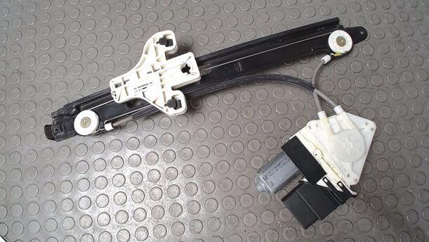 Foto: FENSTERHEBER ELEKTRISCH HINTEN RECHTS eines Seat Toledo 2.0 TDI Lounge