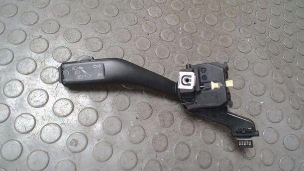 Foto: BLINKSCHALTER/ KOMBISCHALTER eines Seat Toledo 2.0 TDI Lounge