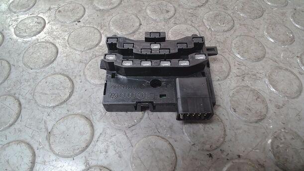 Foto: LENKWINKELSENSOR eines Seat Toledo 2.0 TDI Lounge