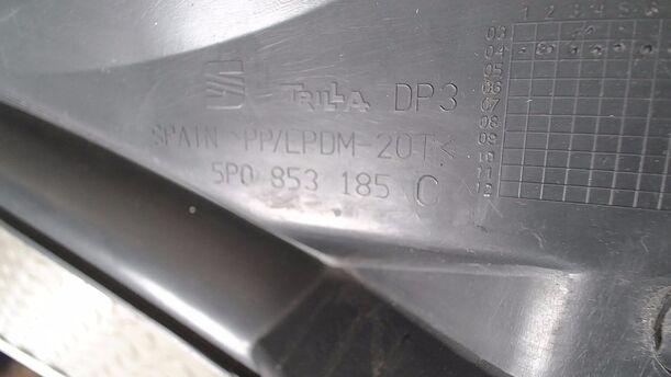 Foto: VERKLEIDUNG WINDLAUF eines Seat Toledo 2.0 TDI Lounge