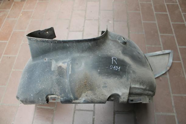 Foto: RADHAUSSCHALE / INNENKOTFLÜGEL RECHTS eines Seat Cordoba 1.4 16V Lounge