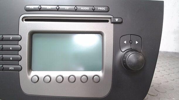 Foto: CD RADIO ( MIT RADIOCODE ) eines Seat Toledo 2.0 TDI Lounge