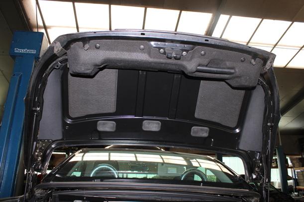 Foto: HECKDECKEL/ HECKKLAPPE/ CABRIO / CC ) eines Peugeot 207 CC 120 VTi Lounge