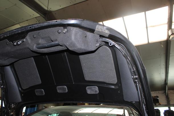 Foto: HECKDECKEL/ HECKKLAPPE/ CABRIO / CC ) eines Peugeot 207 CC 120 VTi Lounge