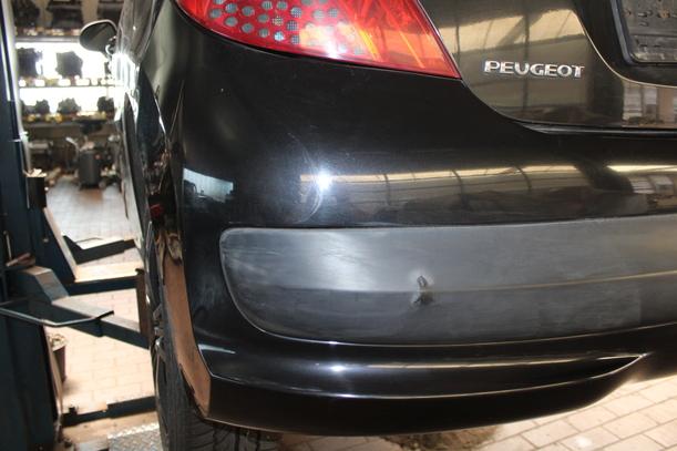Foto: STOSSFÄNGER/ STOßSTANGE HINTEN ( CABRIO / CC ) eines Peugeot 207 CC 120 VTi Lounge