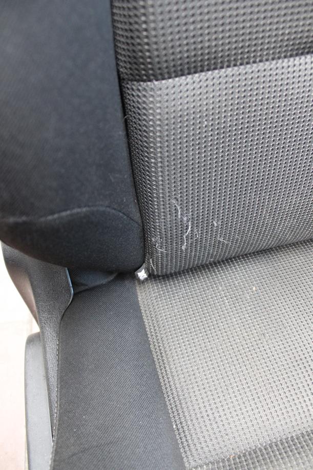 Foto: SITZE/ INNENAUSSTATTUNG ( CABRIO / CC ) eines Peugeot 207 CC 120 VTi Lounge