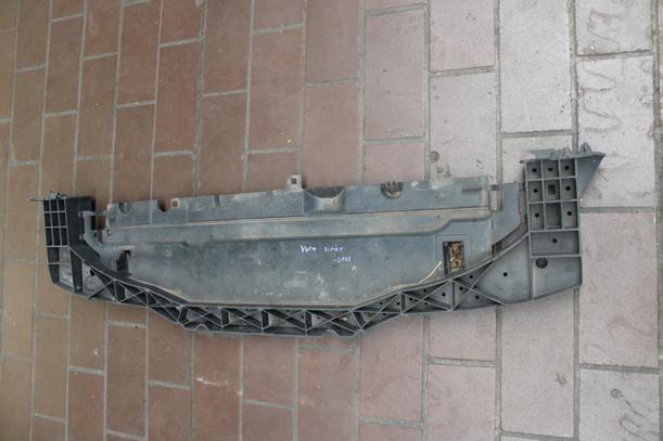 Foto: PRALLDÄMPFER / VERSTÄRKUNG UNTEN VORN eines Peugeot 207 CC 120 VTi Lounge