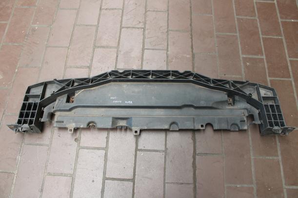 Foto: PRALLDÄMPFER / VERSTÄRKUNG UNTEN VORN eines Peugeot 207 CC 120 VTi Lounge