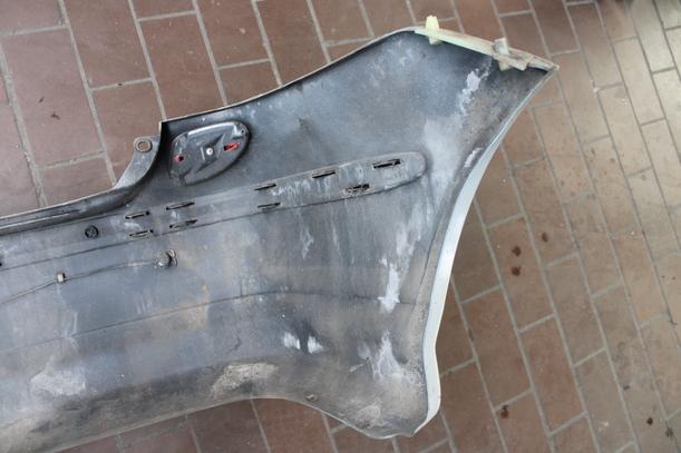 Foto: STOSSFÄNGER / STOSSTANGE HINTEN eines Nissan Almera Tino Lounge