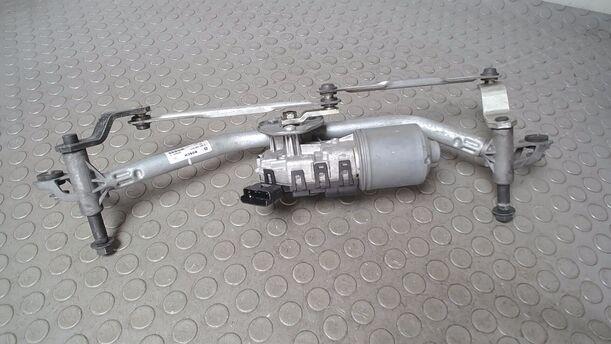 Foto: SCHEIBENWISCHERMOTOR VORN eines Peugeot 207 CC 120 VTi Lounge