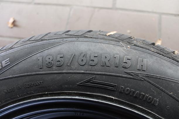 Foto: RESERVERAD 185/65R15 eines Nissan Almera Tino Lounge