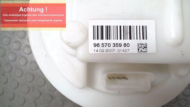 Foto: KRAFTSTOFFPUMPE eines Peugeot 207 CC 120 VTi Lounge