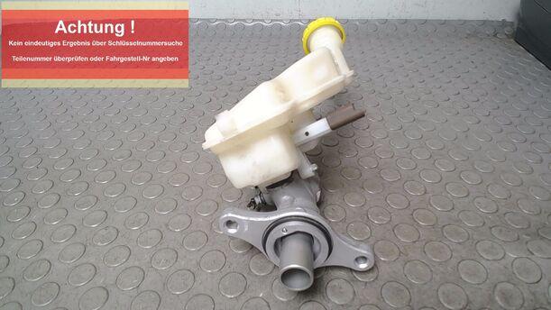 Foto: HAUPTBREMSZYLINDER eines Peugeot 207 CC 120 VTi Lounge