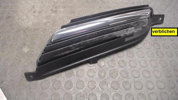 Foto: KÜHLERGRILL LINKS eines Nissan Almera Tino Lounge