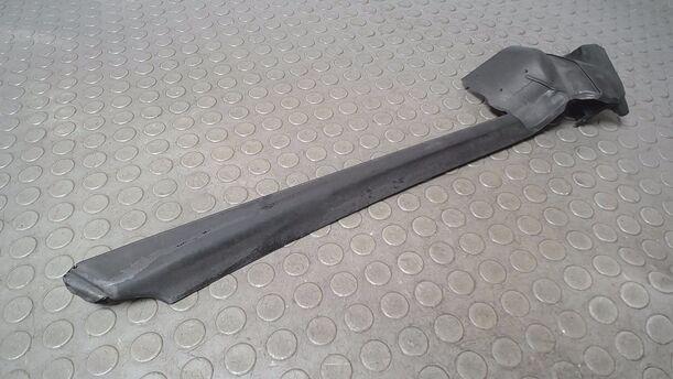 Foto: FENSTERSCHACHTLEISTE HINTEN LINKS ( CABRIO / CC ) eines Peugeot 207 CC 120 VTi Lounge