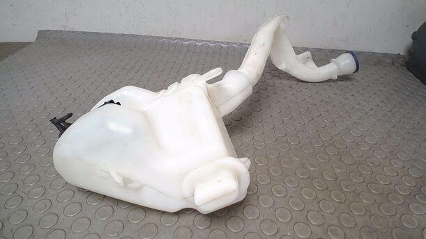 Foto: SCHEIBENWASCHBEHÄLTER eines Peugeot 207 CC 120 VTi Lounge