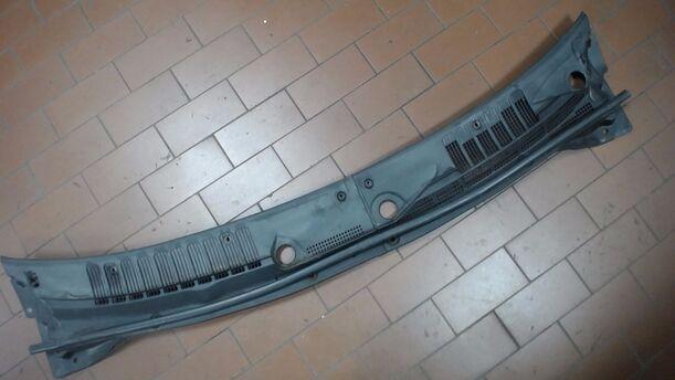Foto: WINDLAUFABDECKUNG 2-TEILIG eines Nissan Almera Tino Lounge