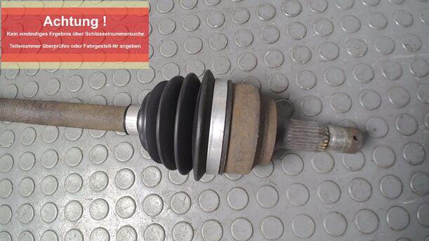 Foto: ANTRIEBSWELLE LINKS ( SCHALTGETRIEBE ) eines Peugeot 207 CC 120 VTi Lounge