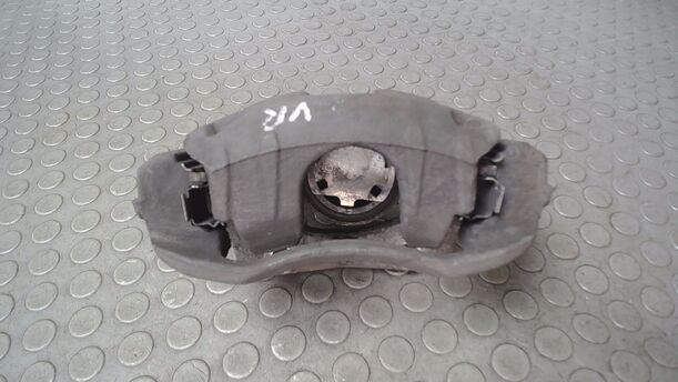Foto: BREMSSATTEL VORN RECHTS ( BOSCH ) eines Peugeot 207 CC 120 VTi Lounge