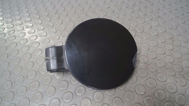 Foto: TANKKLAPPE / TANKDECKEL ( CABRIO / CC ) eines Peugeot 207 CC 120 VTi Lounge