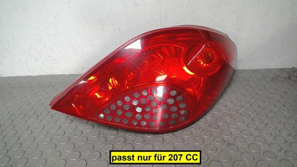 Foto: HECKLEUCHTE/ RÜCKLEUCHTE RECHTS ( CABRIO / CC ) eines Peugeot 207 CC 120 VTi Lounge