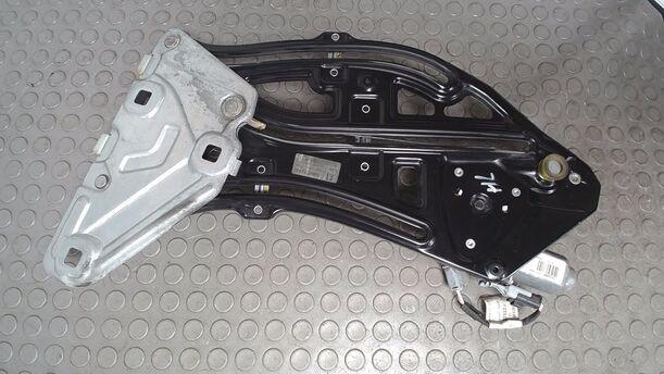 Foto: FENSTERHEBER ELEKTRISCH HINTEN LINKS ( CABRIO / CC ) eines Peugeot 207 CC 120 VTi Lounge