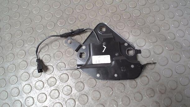 Foto: SCHLOSS VERDECK VORN LINKS eines Peugeot 207 CC 120 VTi Lounge