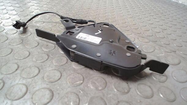 Foto: SCHLOSS VERDECK VORN LINKS eines Peugeot 207 CC 120 VTi Lounge