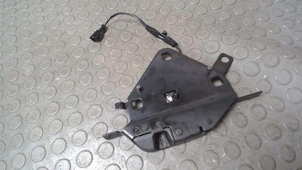 Foto: SCHLOSS VERDECK VORN LINKS eines Peugeot 207 CC 120 VTi Lounge